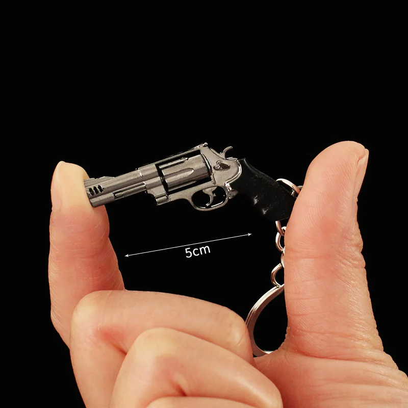 Multiple Styles PUBG Gun Keychain 5cm Revolver Glock Mini Metal Pistol Weapon Model Alloy Colt Light Key Chain Gifts Toy for Kid