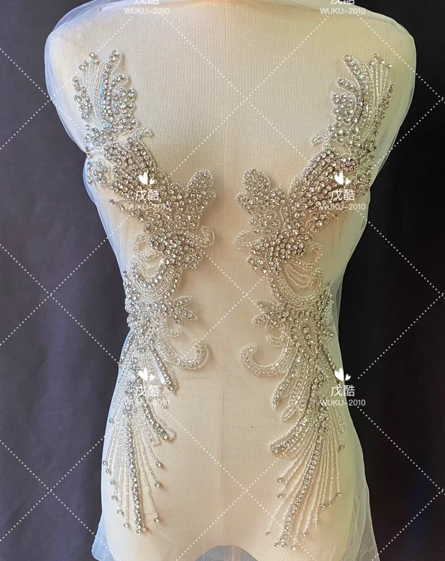 

Вышивка бисером вручную бриллиантовая вязаная крючком цветочная нашивка