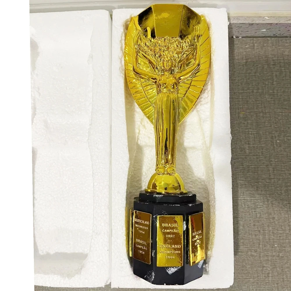 Imagem -04 - Ouro Resina Remit Troféu Réplica Lembrança Coleção Ornamentos Troféu Mundial para Futebol Prêmio 1:1 Original