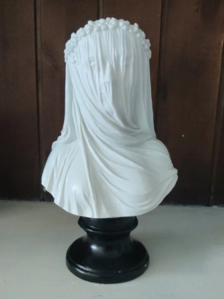 

The Veiled Lady Gothic Sculpture Bust Cloaked Woman Statue Macabre Art Oddities Home Decor Library Decorated Nordic Decoration