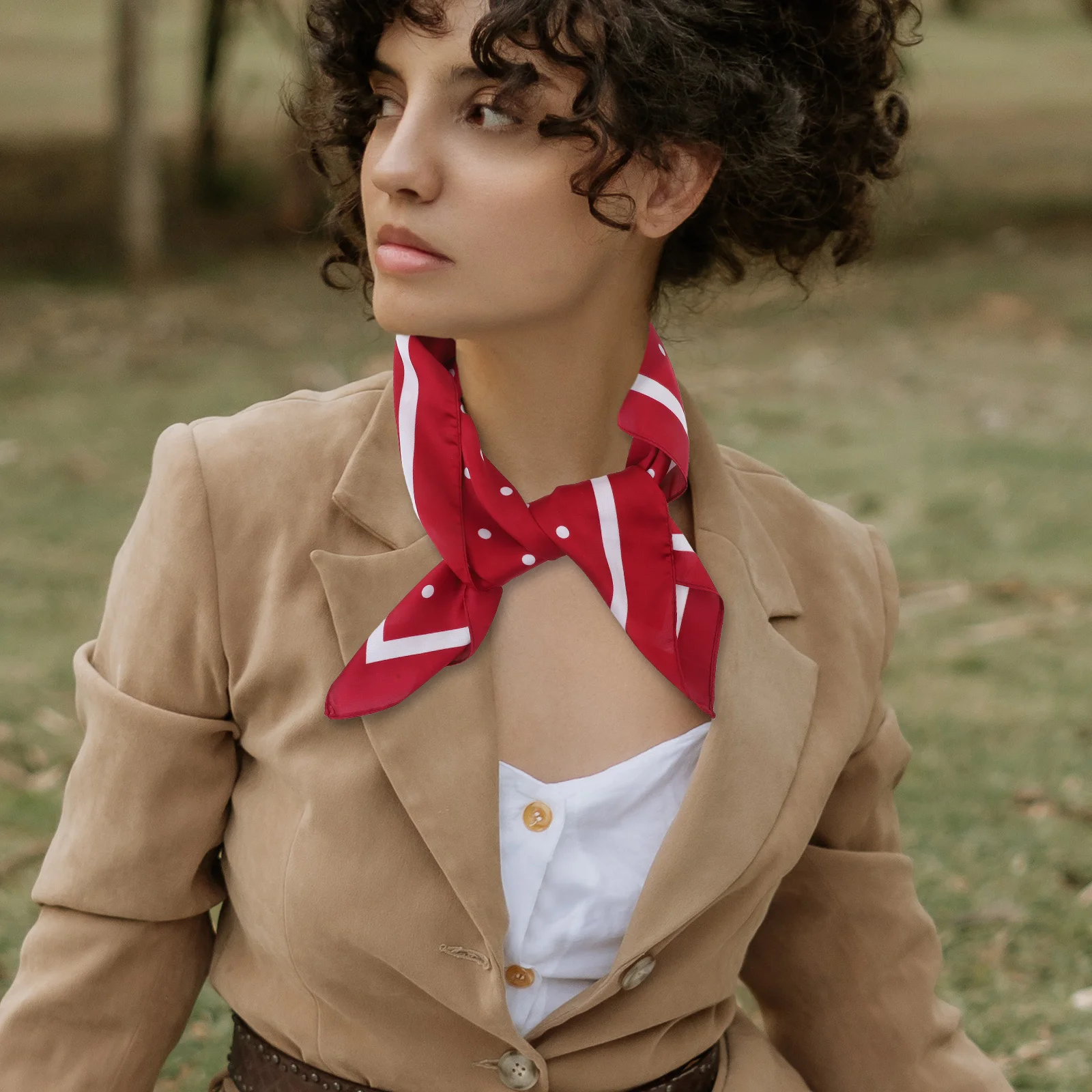 Bufanda de gasa con estampado de puntos, suave, ligera, transpirable, bonita decoración de trabajo de viaje, color blanco, a la moda