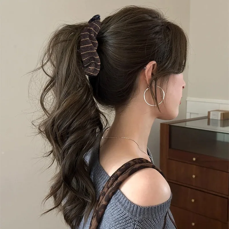 

Зимние вязаные заколки для волос в виде банана, плиссированные, с вертикальными полосками, прочные заколки-зажимы для женщин, для создания высоких причесок и пучков