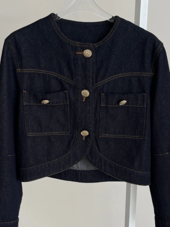 

Spring 2025 Casual Loose Long Sve round Ne Denim ort Jaet Faionable Age-Defng Versatile Women's Commute Sle Co...