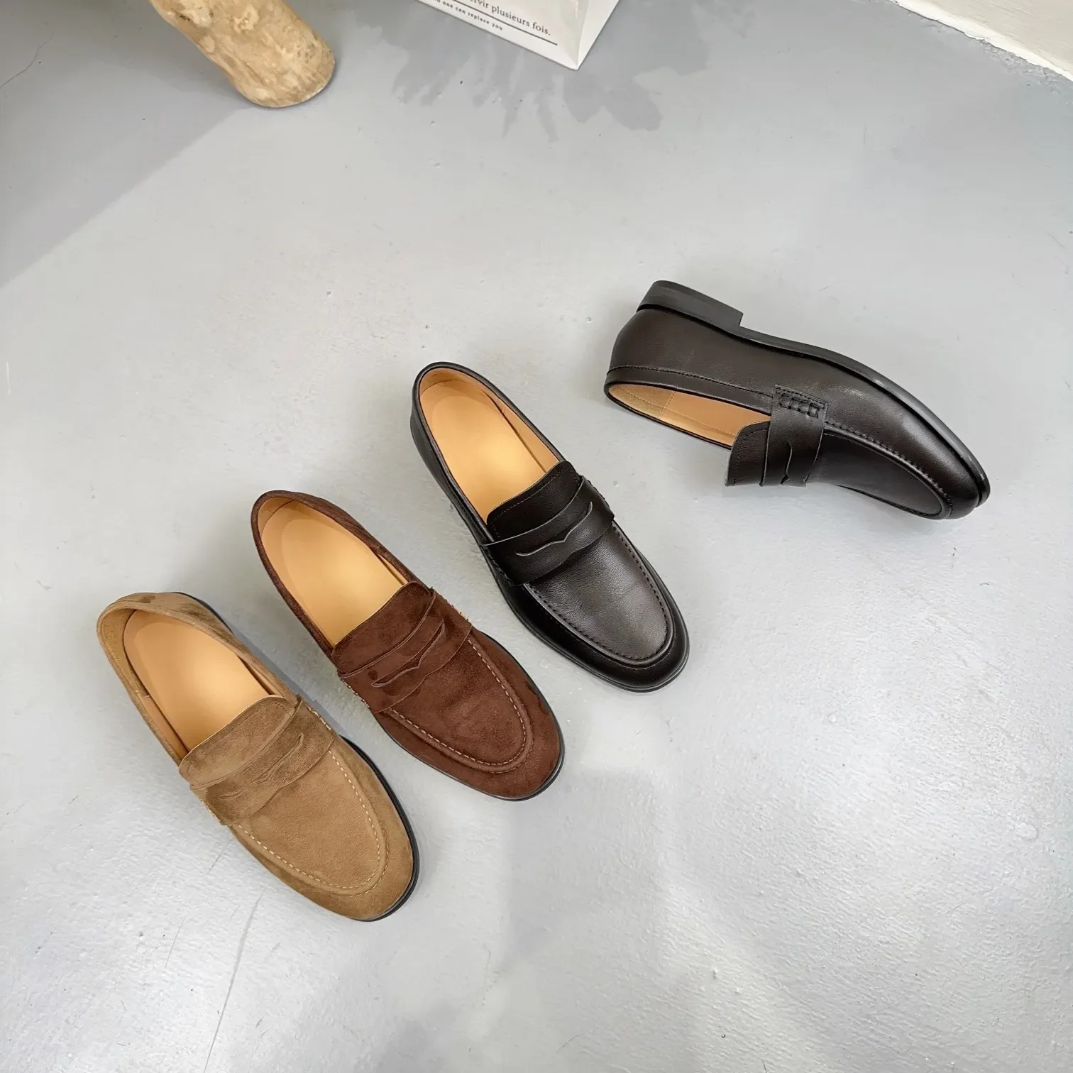 

High quality cowhide flat bottomed loafers casual walks The sheepskin inside comfortable soft fashionable