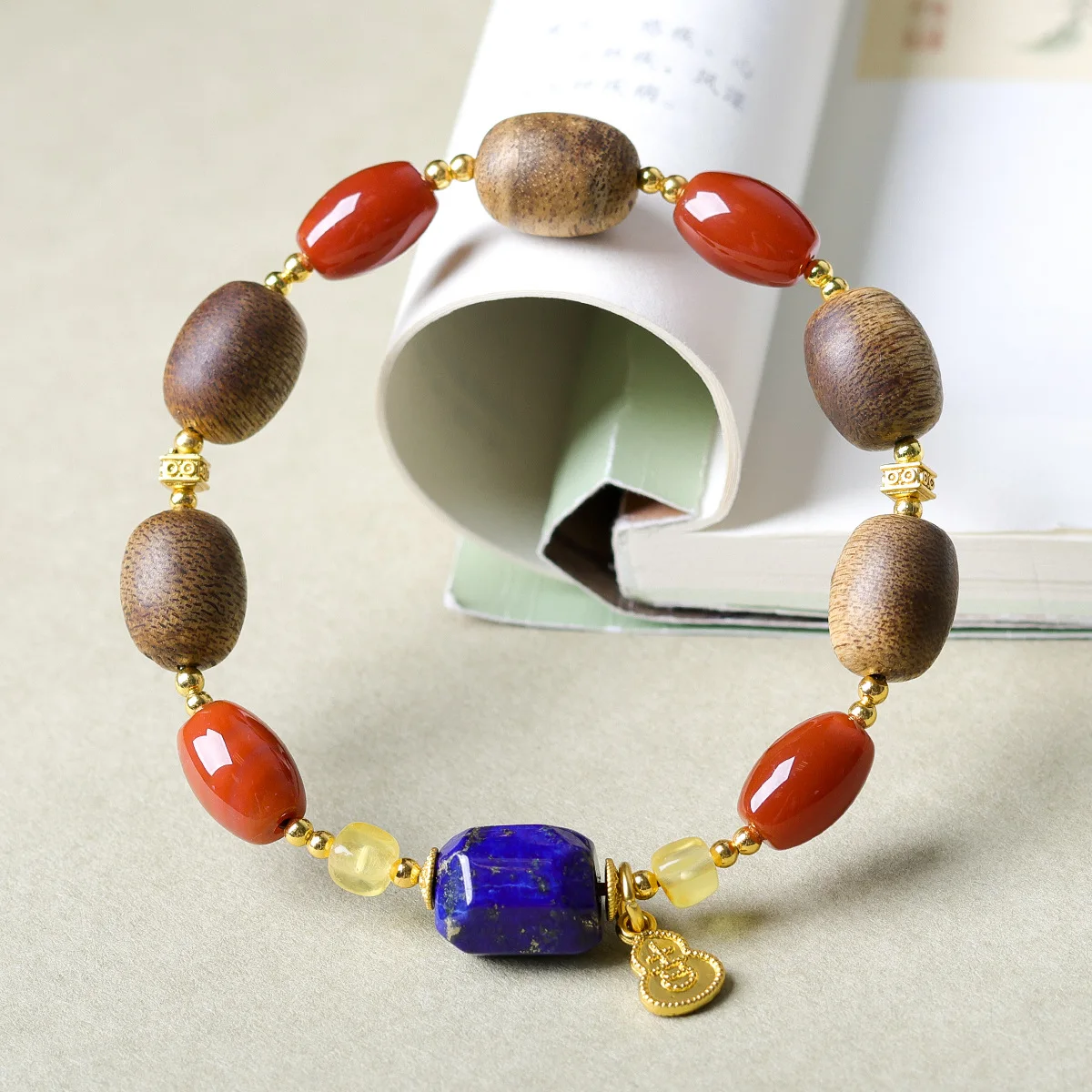 

Original Green Qi Nan Barrel Beads Bracelet with South Red Agate & Lapis Lazuli: New Chinese Style Jewelry Gift
