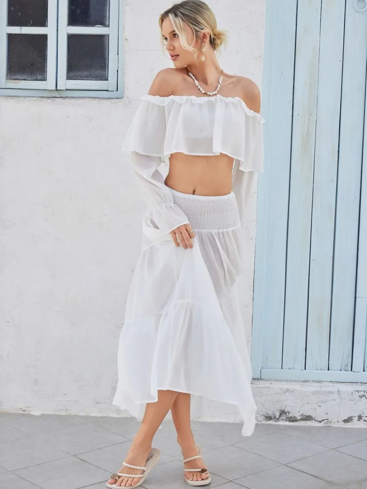 

Сексуальный комплект из 2 предметов, белый вырезной купальник, накидка 2026, женский летний свободный топ с длинными рукавами и открытыми плечами, пляжная юбка из двух частей