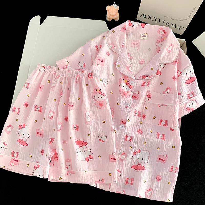 Sommer-Wolken-Baumwolle Hello Kitty Strickjacke mit Kragen Süßes Mädchen-Hauskleidungsset