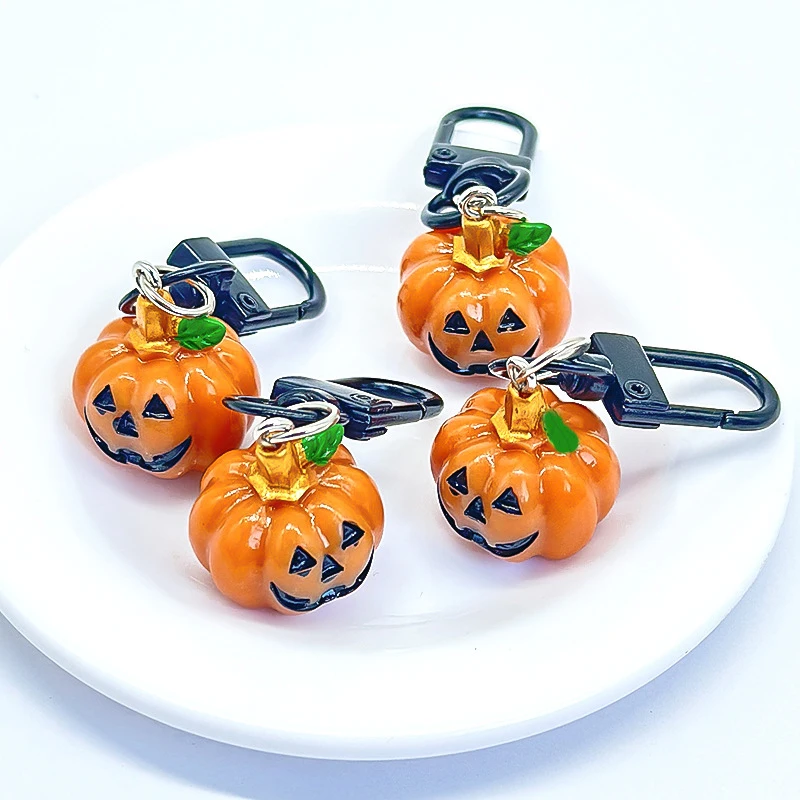 Creative Cute Halloween Pumpkin Keychain Pendant Funny Cute Car Keychain Fashion Kawaii Backpack Decoration Accessories Gifts