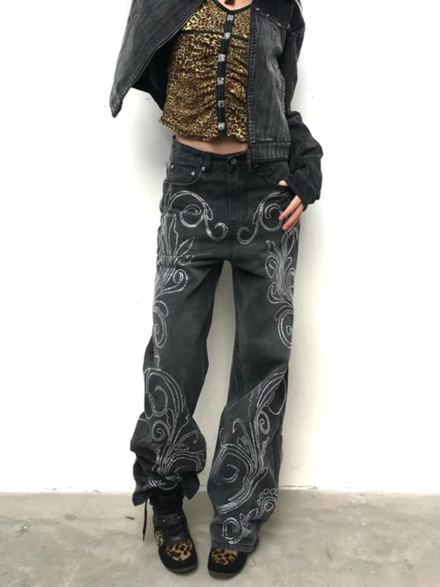 

Мужские джинсы в стиле ретро, американские, из выстиранного денима, свободные, широкие, с эффектом драпировки, с низкой посадкой, прямого кроя, для уличной моды