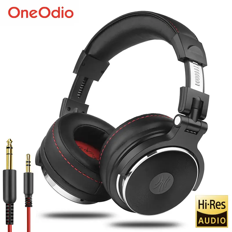 אוזניות סטודיו Oneodio Pro מעל האוזן