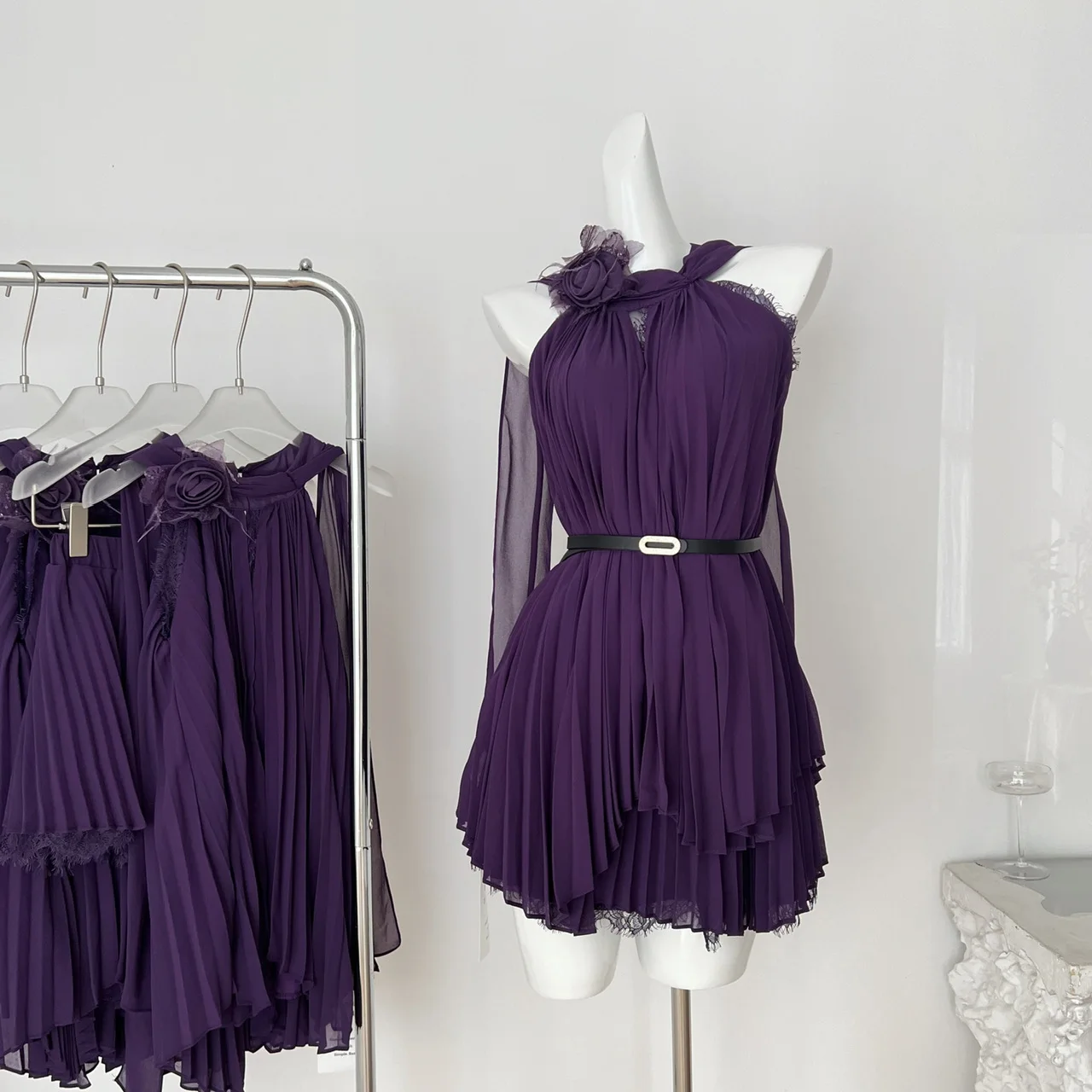 

Легкое роскошное элегантное вечернее платье во французском стиле, комплект из 2 предметов, женский кружевной шикарный топ без рукавов + юбка с эластичной резинкой на талии, новинка