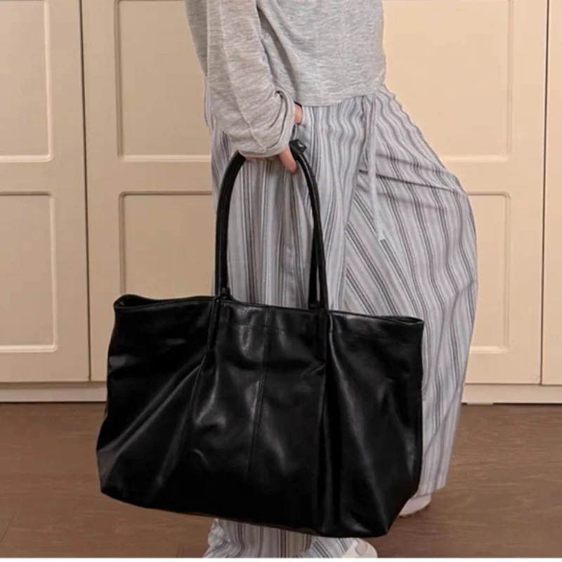 Weiche Tragetasche, Damen-Schultertasche aus Kunstleder mit großer Kapazität, einfarbig, mit Magnetverschluss, vielseitige Freizeit- und Pendler-Handtasche – Detail 10