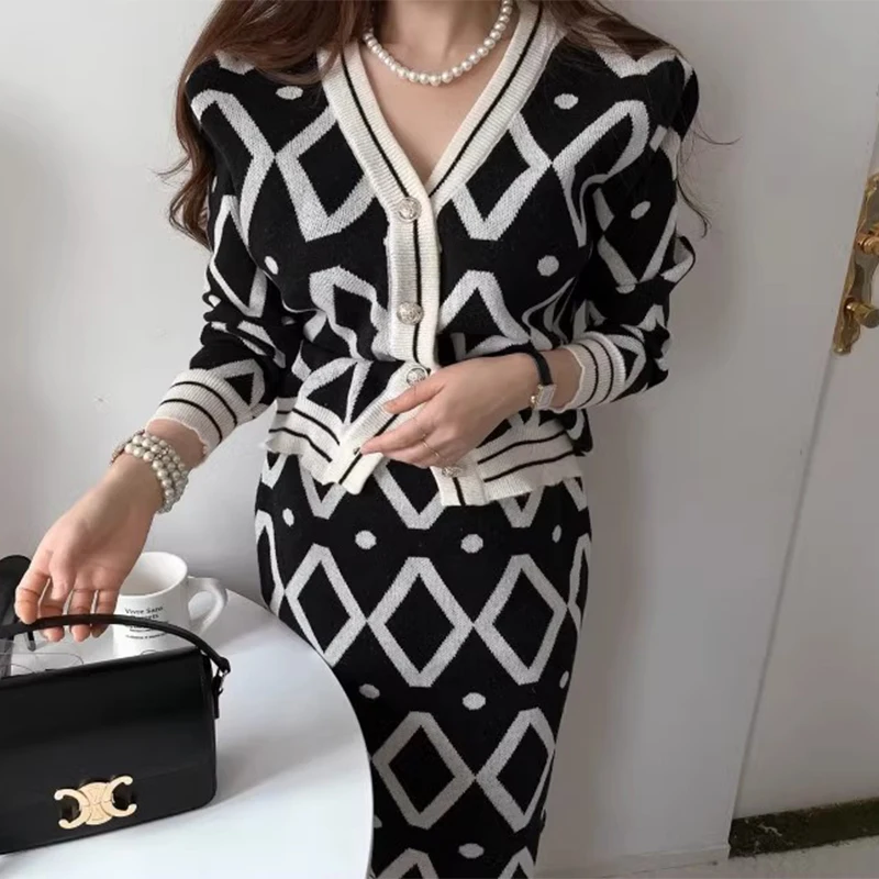 Plaid Geometric Two Piece Set Skirt Knitted Botton V Neck Short Cardigan Long Sleeve +High Waist Midi Skirts Vintage Korean 2pc