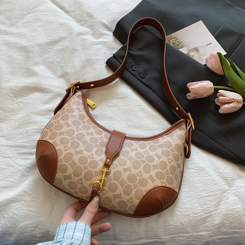 

2025 New Polished European Style Shoulder Bag - Exquisite Creative Versatile Handbag for Light Luxury Trendsetters