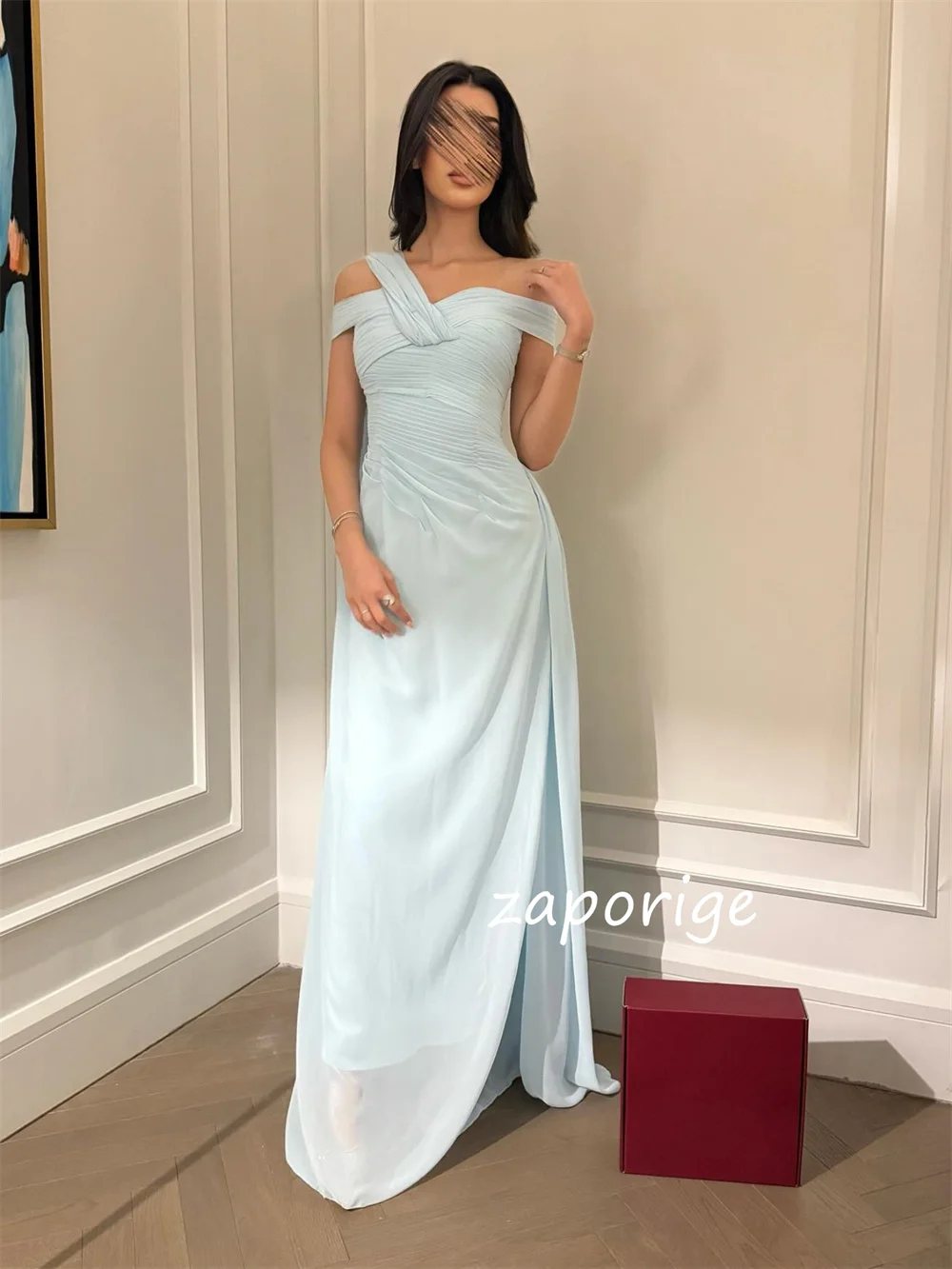 Op maat gemaakte pastrol chiffon plooi A-lijn off-the-shoulder lange jurken op maat gemaakte gelegenheid beroemdheid voortreffelijk eenvoudig