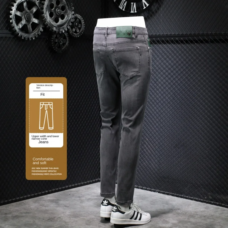 Celana jeans abu-abu gelap untuk pria, celana panjang kurus kelas atas mewah ringan tipis elastis slim fit Korea serbaguna sederhana Musim Panas 2024