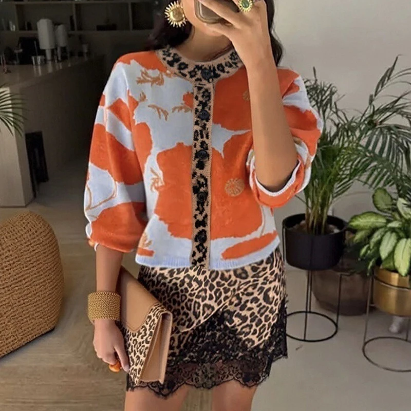

Casual Women O-neck Long Sleeved Cardigan Leopard Print Patchwork Loose Fit Sweater Winter Single Breasted Design Office Sweater