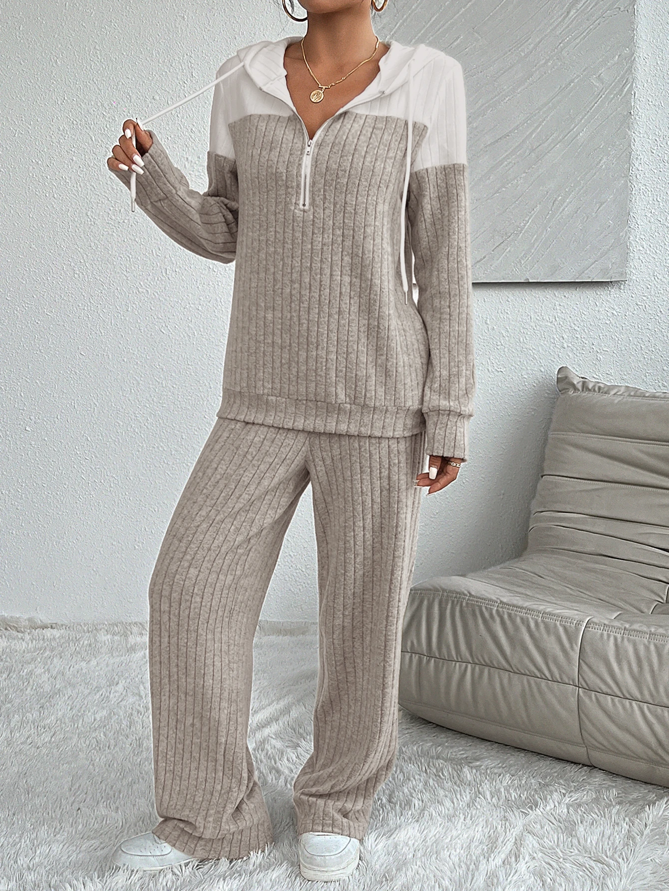 Women Autumn Winter New Arrivals Casual Sport Trouser Suit Kaki White Classic Top and Pants Tracksuit Two Piece Set Women 2024 O