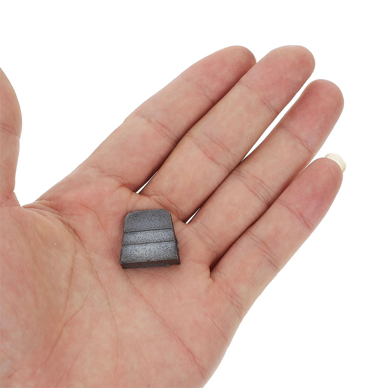 

10Pcs Iron Wedges Sturdy Axe Handle Wedges Hammer Replacement Tool Fixing Accessories Durable Metal Wedge for Outdoor Use