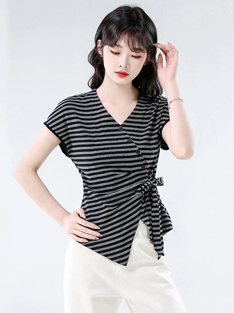 

Asymmetric Tied V-Ne Striped ort Sve Women's T-irt Slim Fit Summer New Sle Creative Pattern Commute Sle Faion