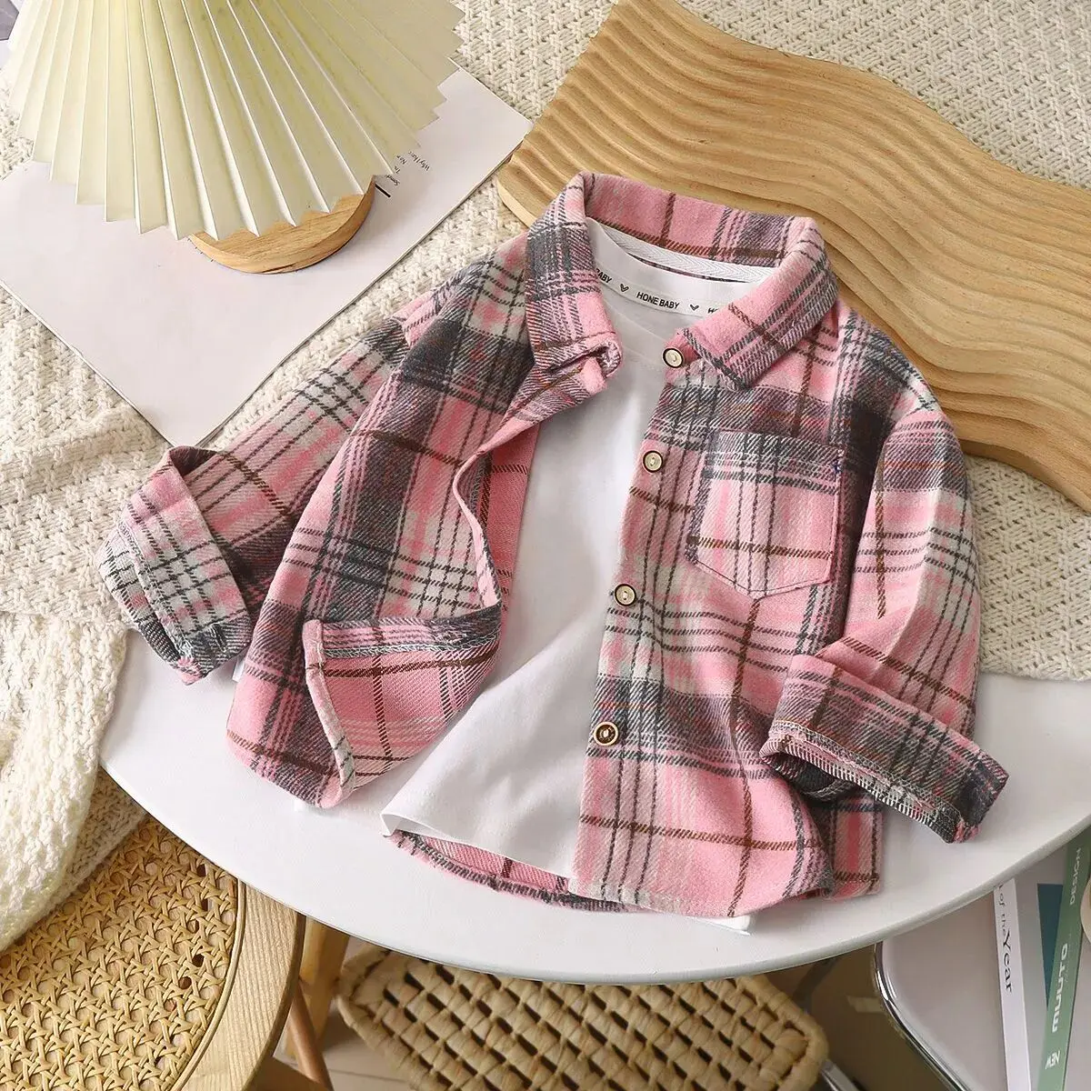 

Spring and Autumn Boys' and Girls' Shirts New Children's Checkered Shirt Retro Color blocked Cardigan Collar Top Coat