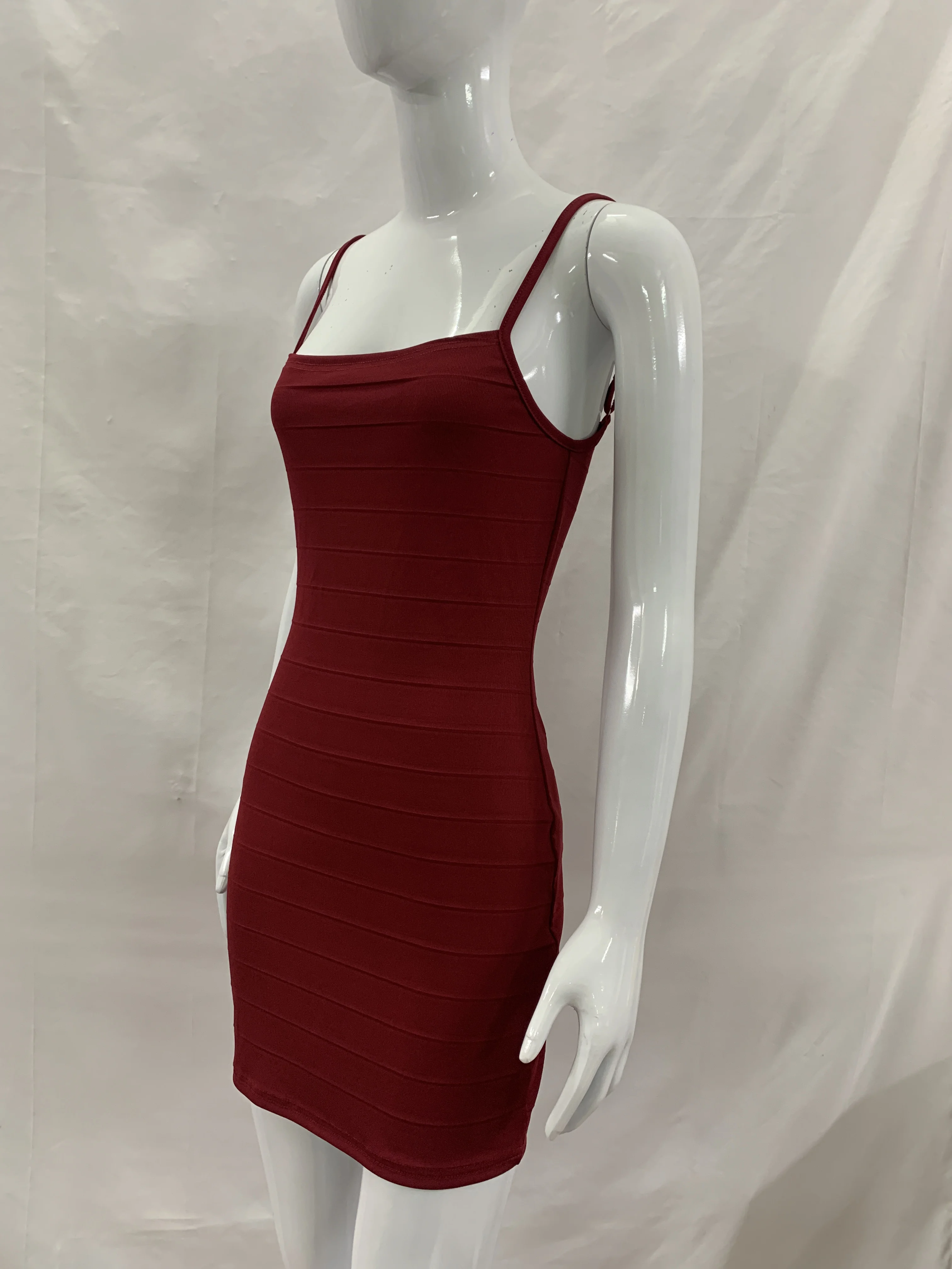 Y2K Spice Girl Sexy Figurbetontes Trägerkleid für Damen mit Bandage-Design und Taillenschnürung, kurzer Hüftrock im Spice Girl-Stil. – Detail 9
