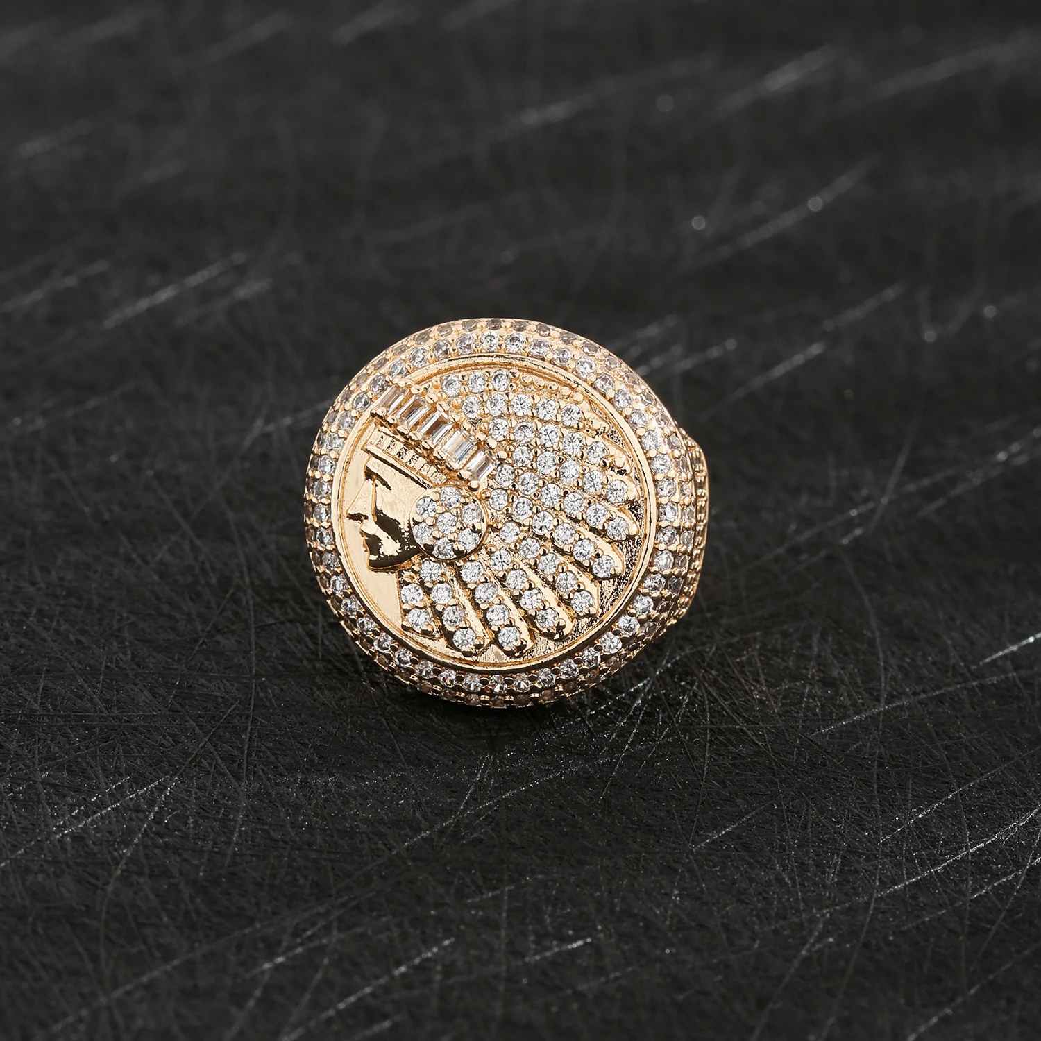 Hip Hop Flower Ring for Men and Women, 14K, Includes Religion, Suitable for Screenshot Singers, Trendy Round Ring for Men and Wo