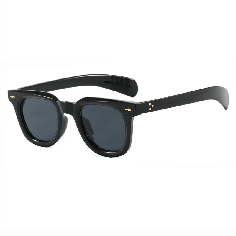 Women's Retro Square Rivets Shades for Decor Hip Pop Punk Trendy Hiking Sunglasses Trendy Solid Color Men Sun Glasses
