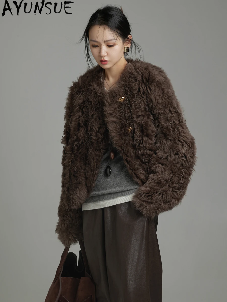 معطف فرو من جلد الغنم الطبيعي من AYUNSUE نمط قصير سترة جلدية حقيقية للنساء جواكت شتوية 2025 ملابس فاخرة للسيدات Schulaba Жеenca