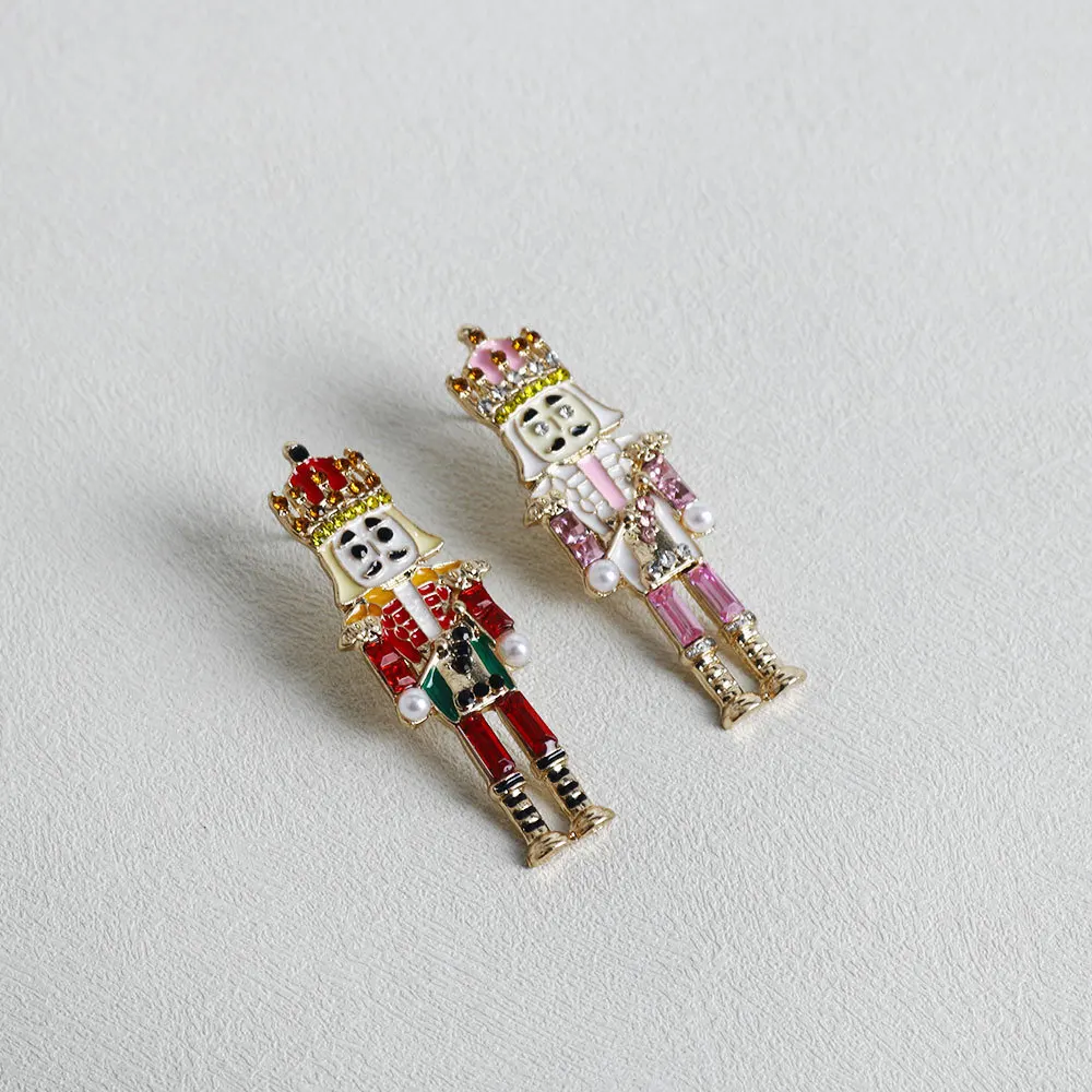 Broche de Cascanueces, alfileres esmaltados, insignias de solapa de películas divertidas, broches de Manga para mujer, accesorios de joyería de moda, regalos de navidad