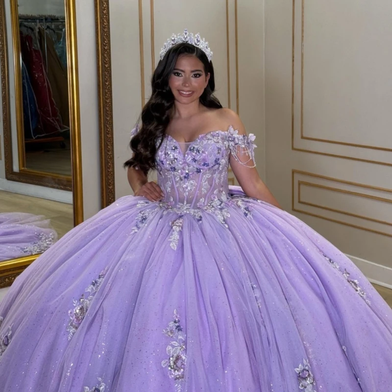 فساتين Quinceanera لامعة من الخزامى قبالة الكتف مزينة بالدانتيل مطرز بفيونكة كريستال تول حفلة عيد ميلاد حلوة 16 فستان فيستدو