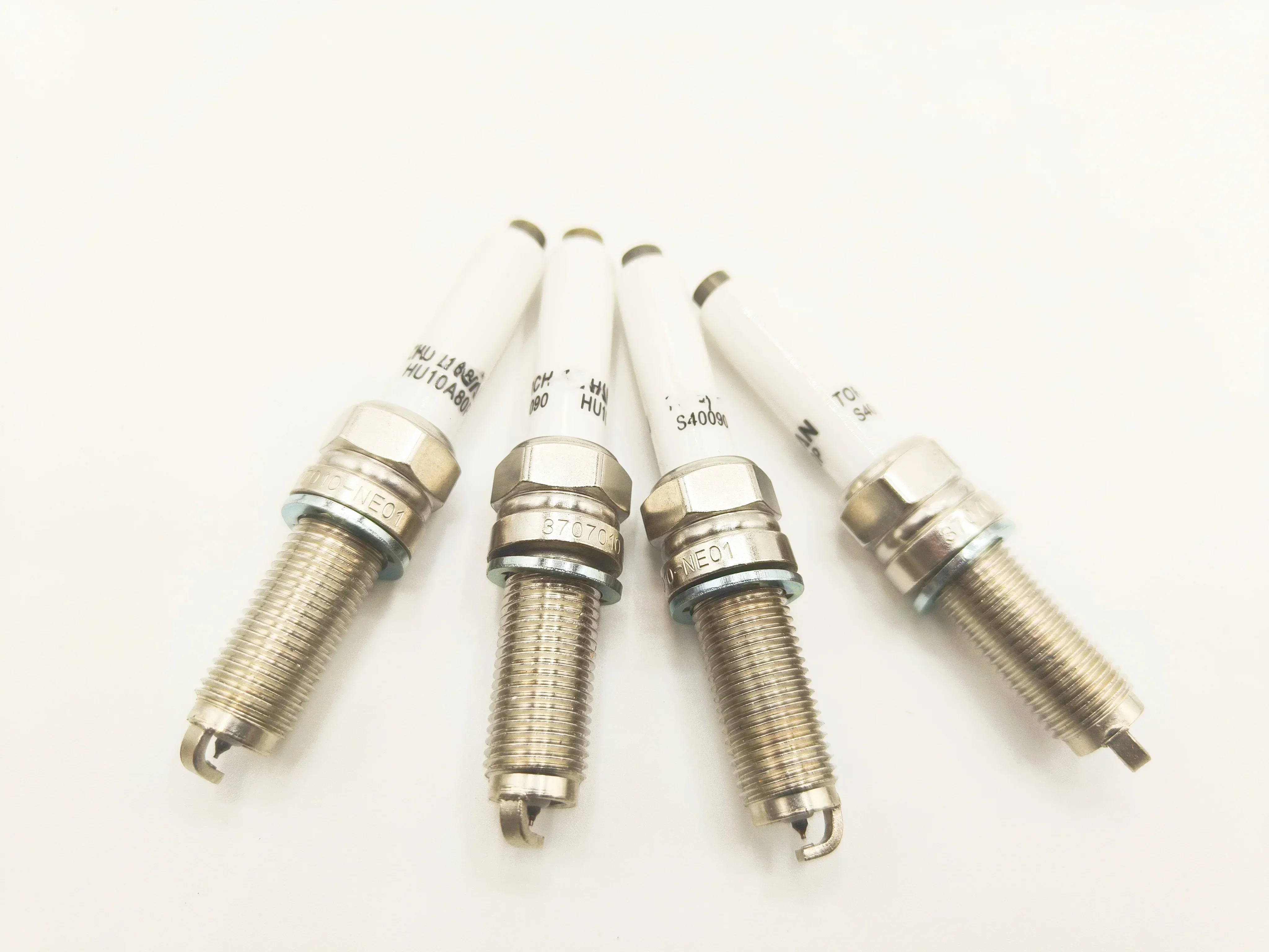 4pcs/set Spark Plug 3707010-NE01 For CHANGAN UNI-T 1.5T CS35 PLUS /2018 EADO /EADO PLUS 1.4T CS55PLUS 1.5T NE14T003-0200