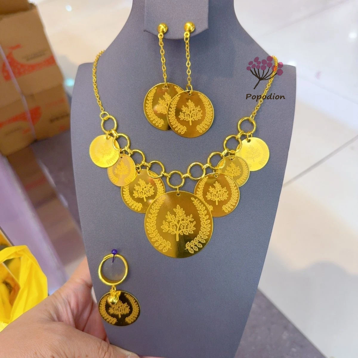 

Новое немецкое 24-каратное позолоченное ожерелье, серьги, кольцо, комплект ювелирных изделий для свадьбы, помолвки, вечеринки для близких DD10703