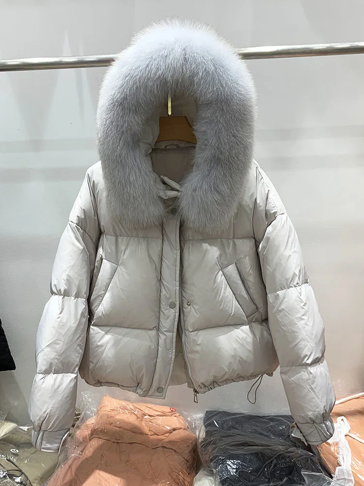 Vestes à capuche en duvet de canard blanc pour femmes, grand col en fourrure véritable, manteaux courts pour femmes, mode d\'hiver, 2023