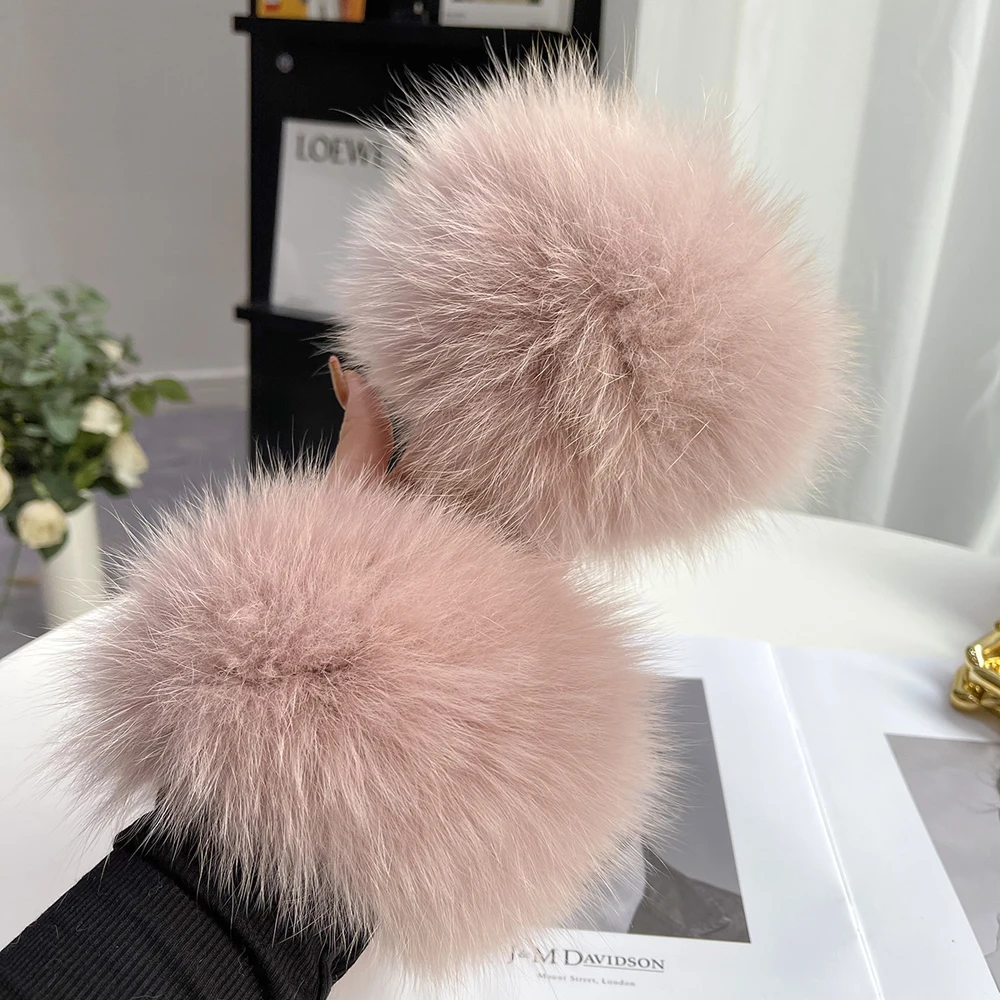 Women's Real Fox Fur Cuff Arm Warmer Lady Bracelet High-Quality Wristband Glove Fashionable Fox Fur Cuffs for Stylish Warmth