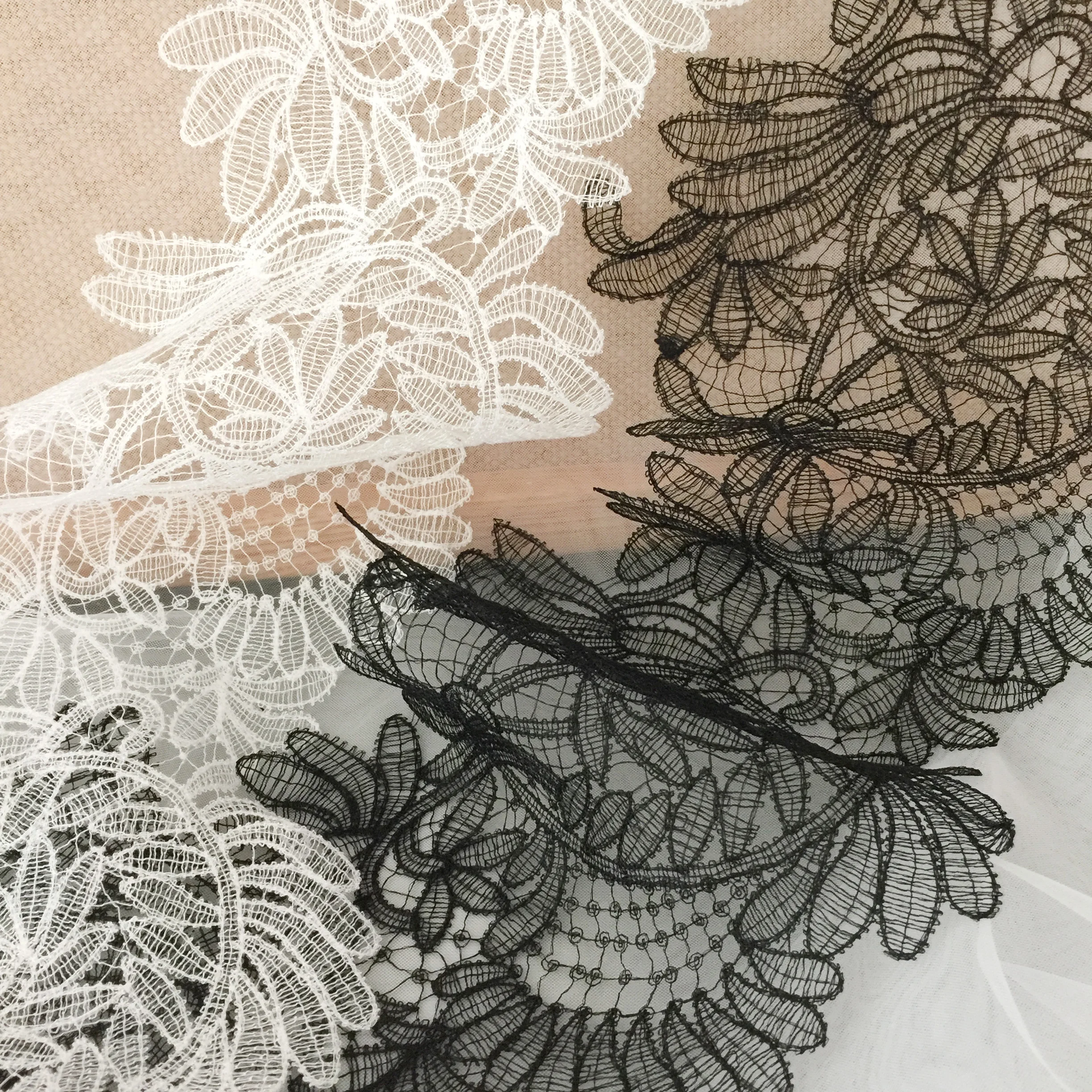 1Yd/lot Premium black and white Leaf Fish Silk eyelashes hollowed out Lace Lace Handmade dress garment veil accessories