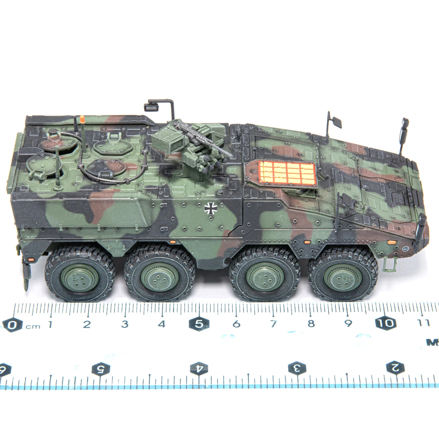 PN12249 1:72 German Boxer Armored Vehicle Model Static Finished Product Model