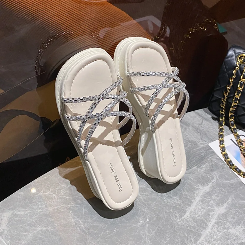 chinelos-femininos-2026-novo-estilo-de-verao-casual-e-moderno-com-sola-grossa-e-strass-sandalias-abertas-de-designer-para-mulheres