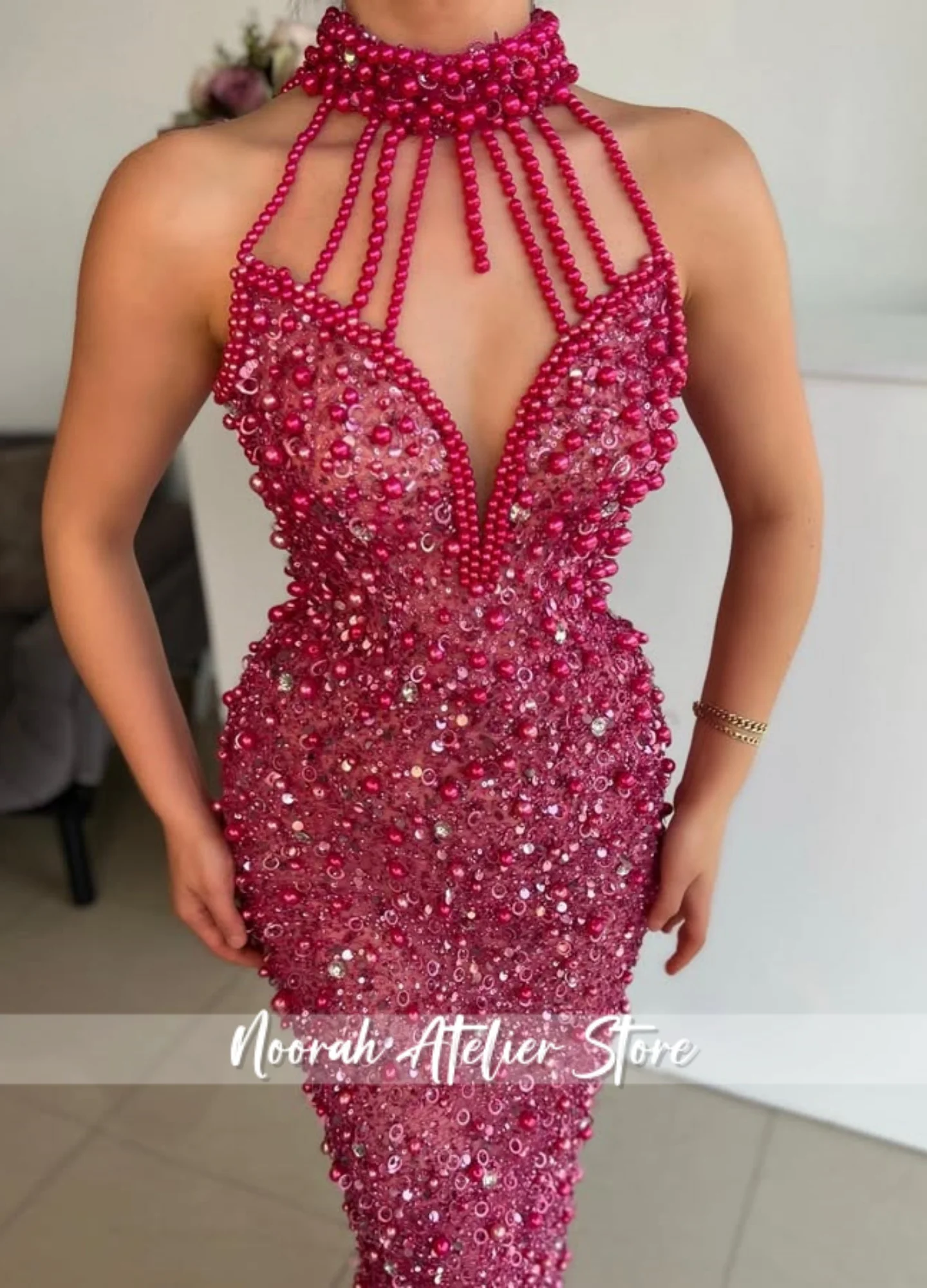 فساتين سهرة نسائية فاخرة بحورية البحر باللون الأحمر على شكل V N ترتر 2025 ثوب زفاف مثير في المملكة العربية السعودية فساتين طويلة مخصصة