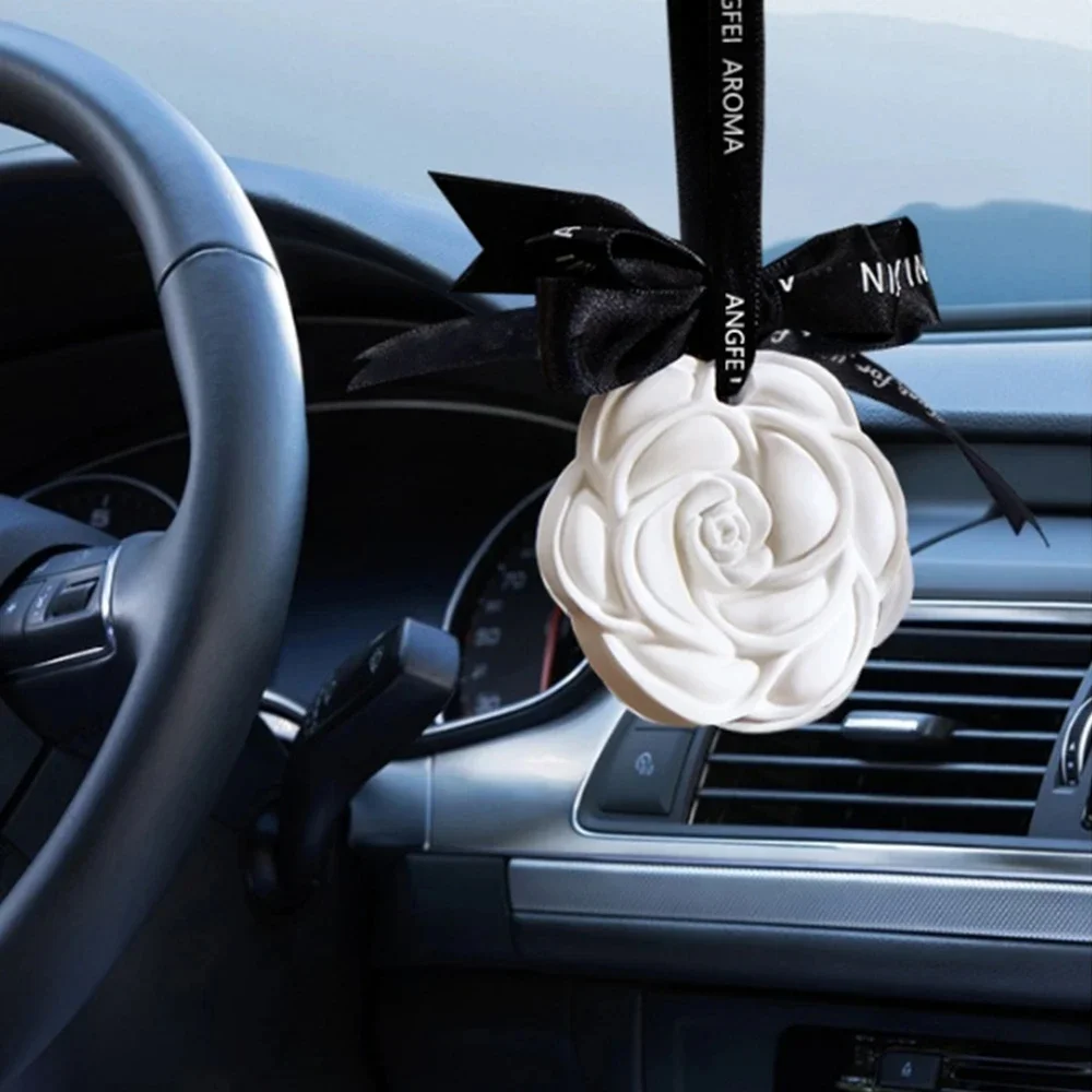 

Car Hanging Air Freshener Beautiful White Flower Perfume for Car Styling Aroma Fresh Air Purifier Interior Decorations Ornament