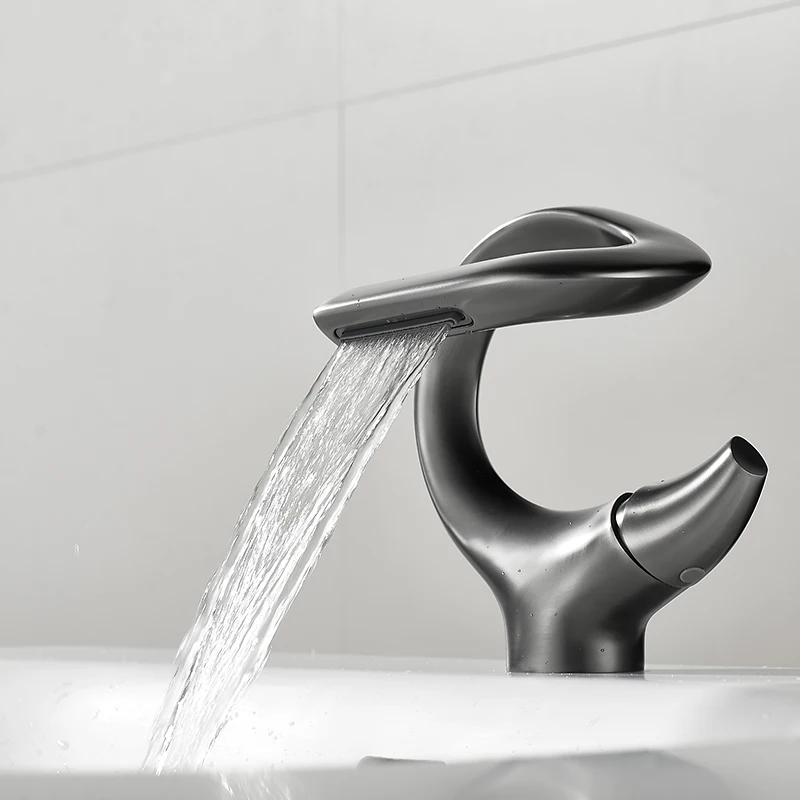 

Смеситель для раковины Becola, водопад, выход для воды, раковина для овощей и фруктов, универсальный интегрированный хромированный золотой стиль для холодной и горячей воды
