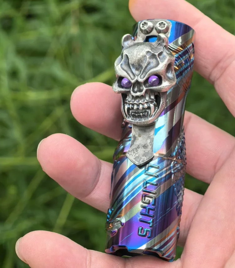 Used EDC 18350 Dragon Flashlight Four Color Zircuti H17FX Flashlight Outdoor Tools Strong Light Torch Lamp Decompression Toy