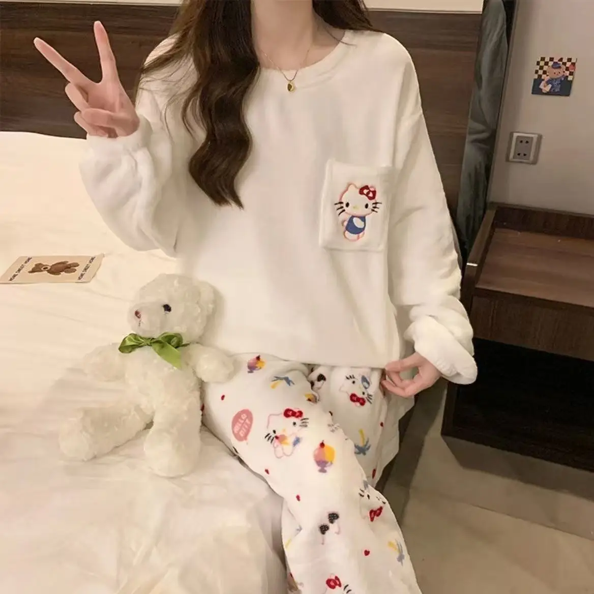 

Kawaii Hello Kitty Women Plush Pajamas Set Sanrio Kuromi Cinnamoroll Spring Winter Home Clothes New Girl Thicken Cute Cartoon