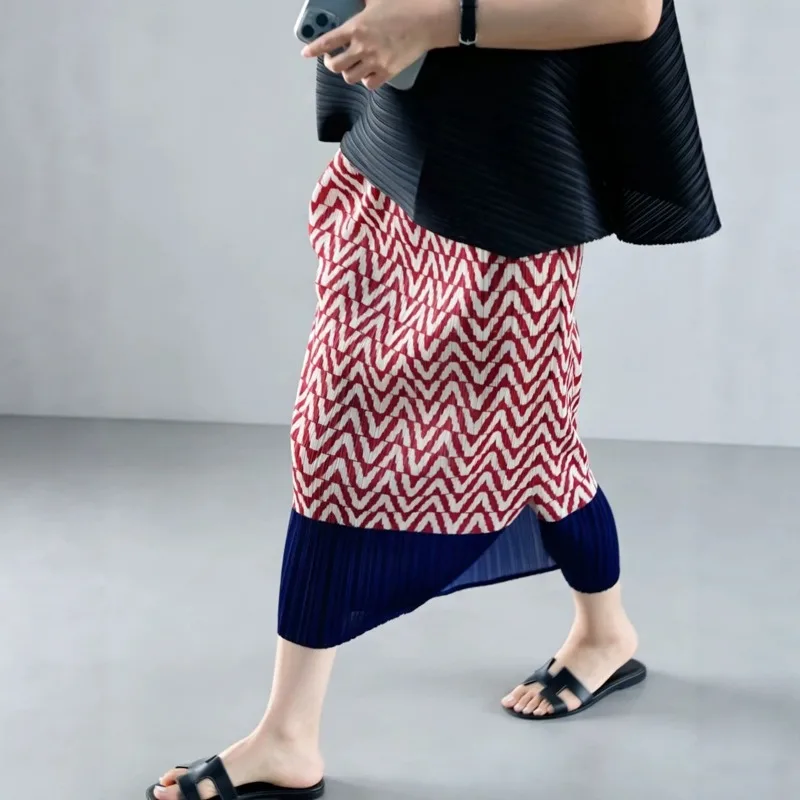 Miyake Pleated New 2026 Summer Women's Pleated Skirt Fashion Retro High Waist Slimming Commuter Bodycon Straight Skirt Pleat