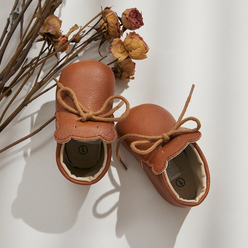 

Suefunskry Spring/Autumn Boys Girls Crib Shoes, Toddler Soft Sole Ankle Leather Sneakers Boots Prewalker