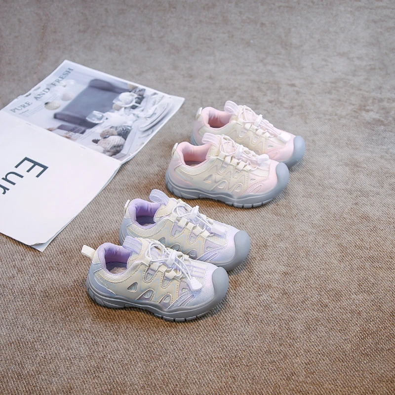 

Модные и универсальные спортивные кроссовки для девочек, новинка сезона 2026, детские дышащие повседневные кроссовки из сетки