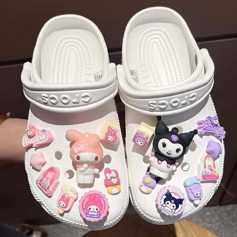 7-8Pcs/Set New Sanrio Kuromi LED Accessories Shoe Charms Buckle Set Cartoon Cinnamoroll Melody Pochacco Kawaii DIY Charm Gift image 3
