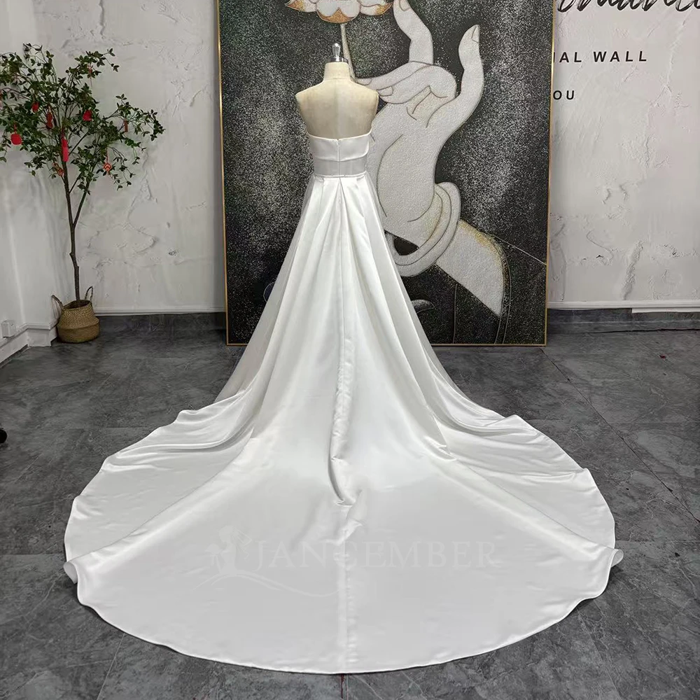 Boho Satin A-line Wedding Dresses for Bride Strapless Backless Beach Bridal Gown with Train Customized vestidos de novia boda