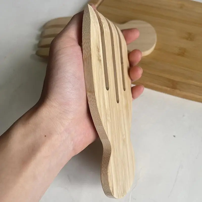 

Salad Tossing Hands Wood Salad Server Claws Handcrafted Kitchen Tool Hand Grinding Salad Claws For Serving Salad Pasta Fruit