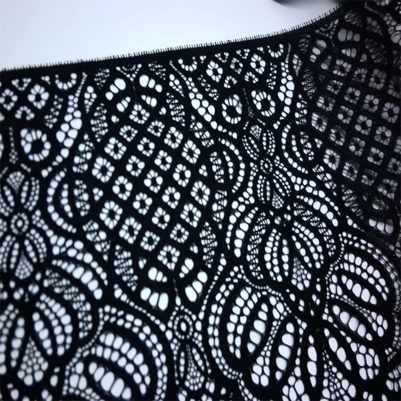 Ivory Chantilly Lace Trim Scalloped Hollow-Out Black Eyelash Lace Fabric DIY Lace Clothing Sewing Crafts for Lace Accessories